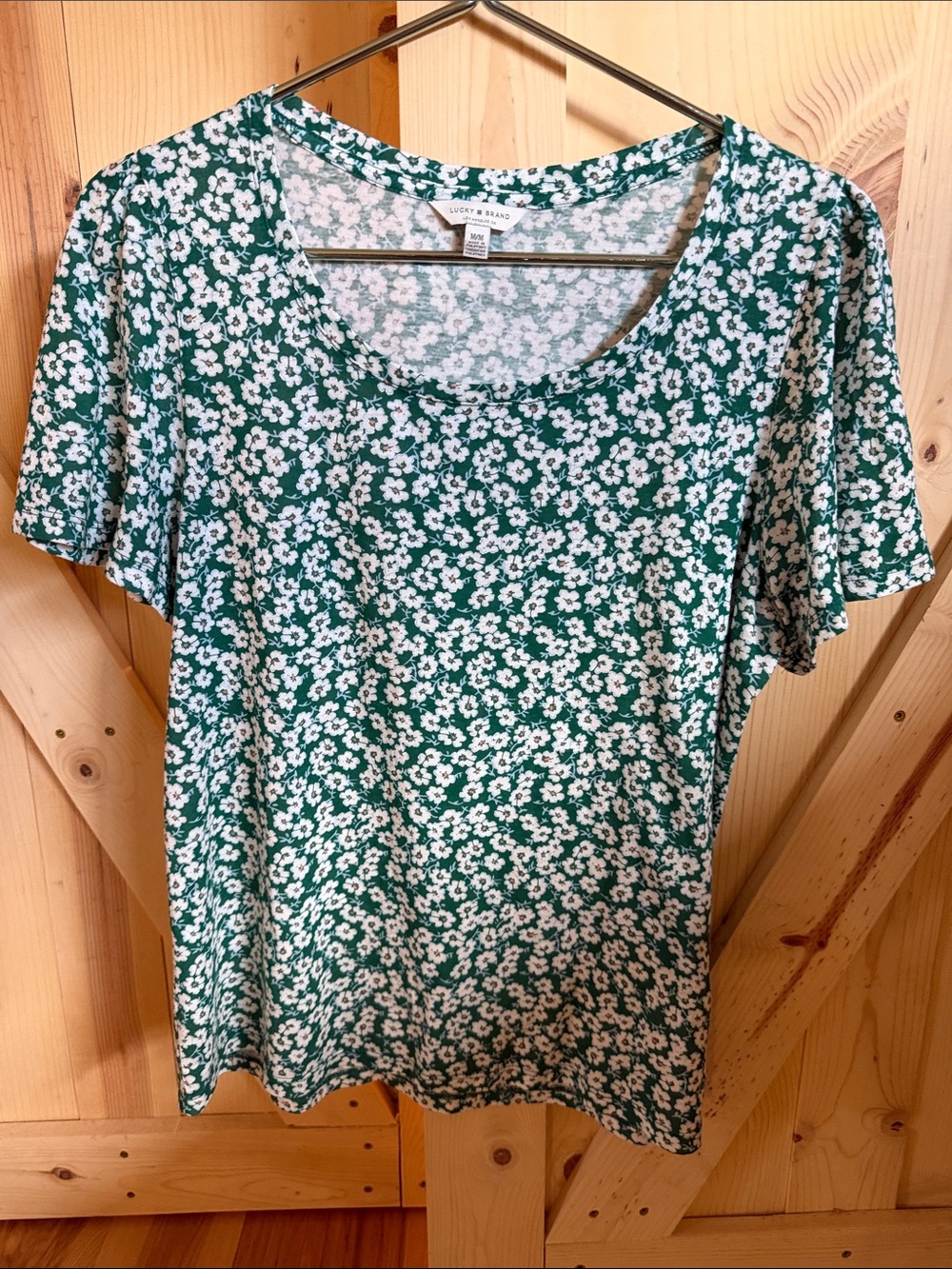 Super cute spring summer top